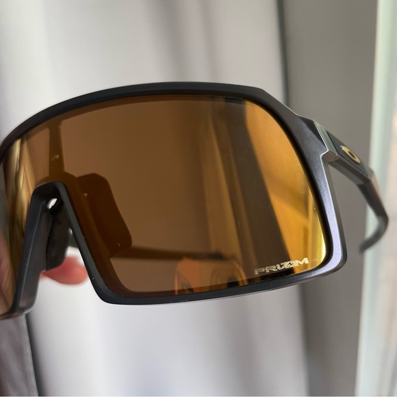 Oakley Prizm Sutro Matte Black Frame 24K lense - Picture 9 of 11